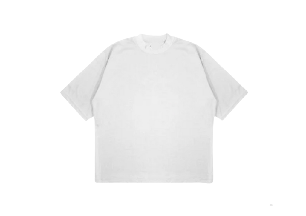 THE VINTAGE CAR GRAPHIC TEE